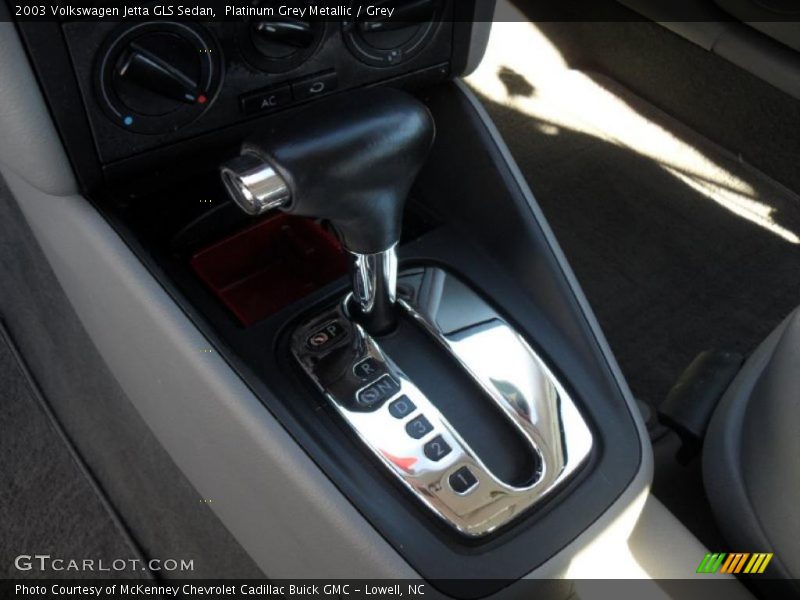 Platinum Grey Metallic / Grey 2003 Volkswagen Jetta GLS Sedan