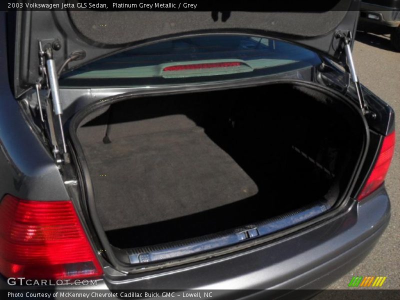 Platinum Grey Metallic / Grey 2003 Volkswagen Jetta GLS Sedan
