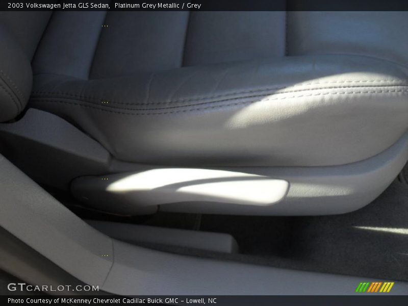 Platinum Grey Metallic / Grey 2003 Volkswagen Jetta GLS Sedan