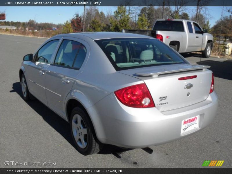 Ultra Silver Metallic / Gray 2005 Chevrolet Cobalt Sedan
