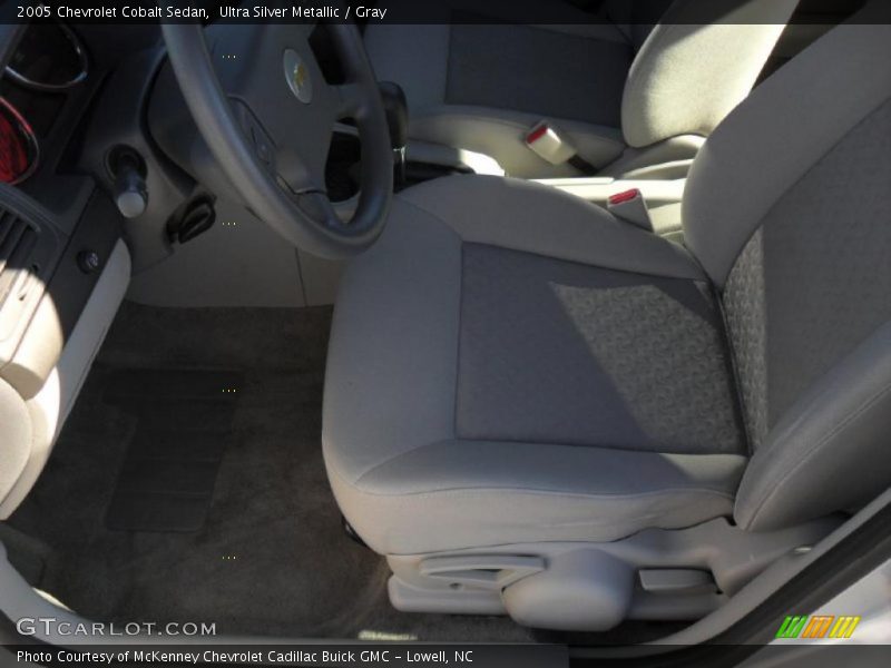 Ultra Silver Metallic / Gray 2005 Chevrolet Cobalt Sedan