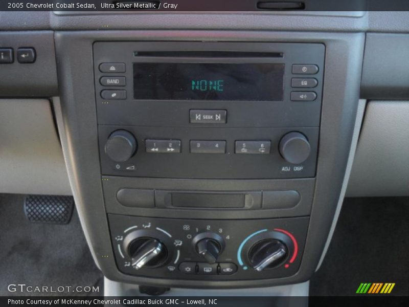 Ultra Silver Metallic / Gray 2005 Chevrolet Cobalt Sedan