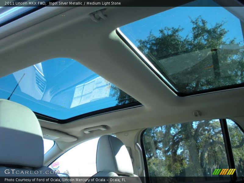 Sunroof of 2011 MKX FWD