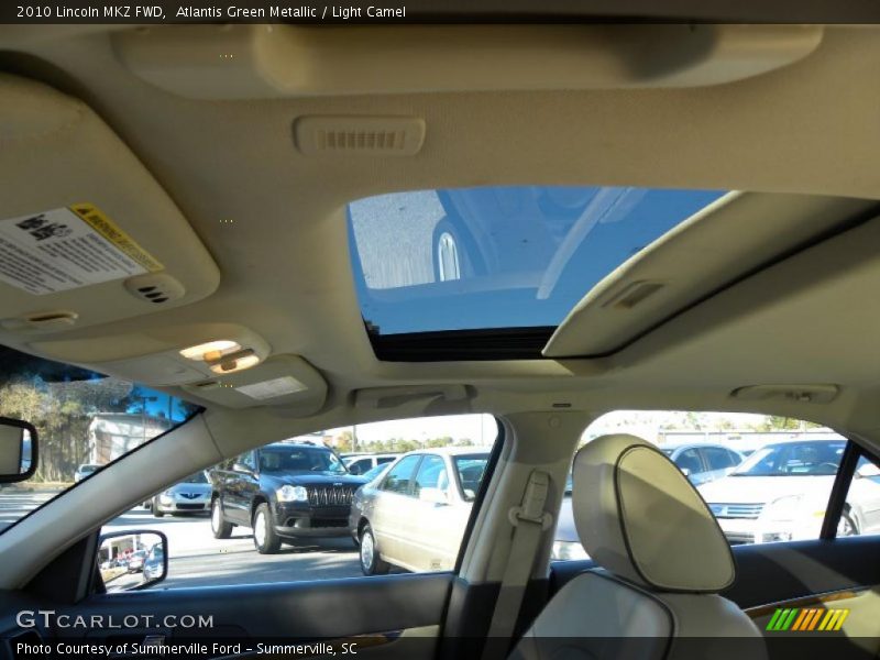 Atlantis Green Metallic / Light Camel 2010 Lincoln MKZ FWD