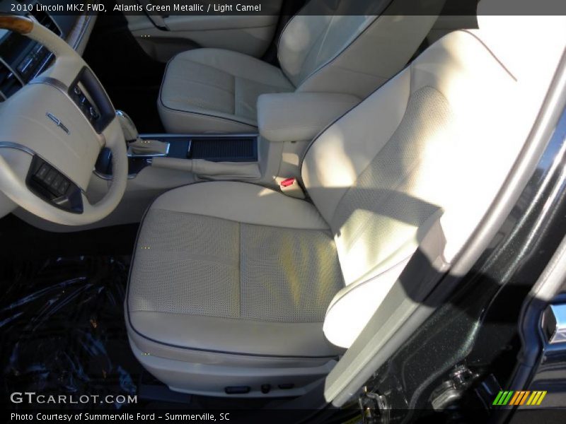 Atlantis Green Metallic / Light Camel 2010 Lincoln MKZ FWD