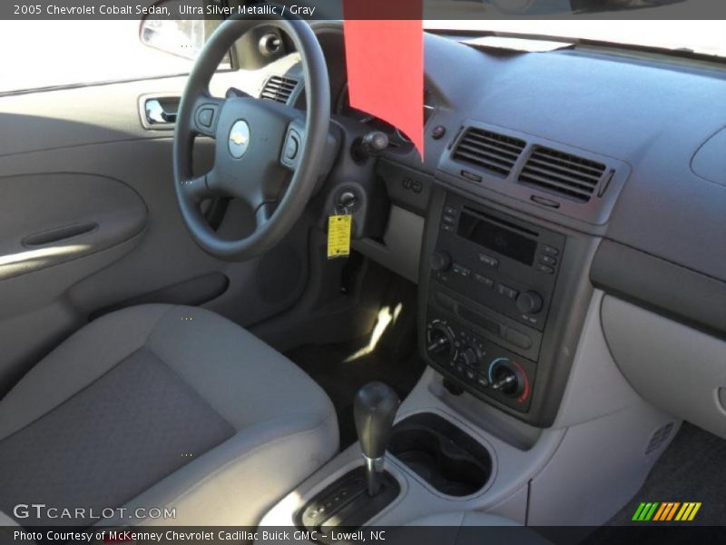Ultra Silver Metallic / Gray 2005 Chevrolet Cobalt Sedan