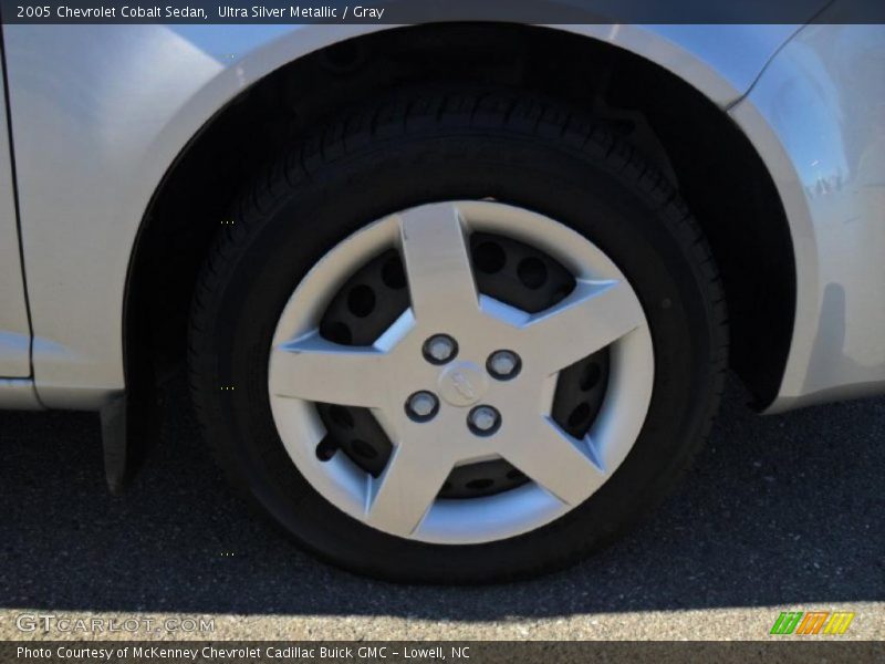 Ultra Silver Metallic / Gray 2005 Chevrolet Cobalt Sedan