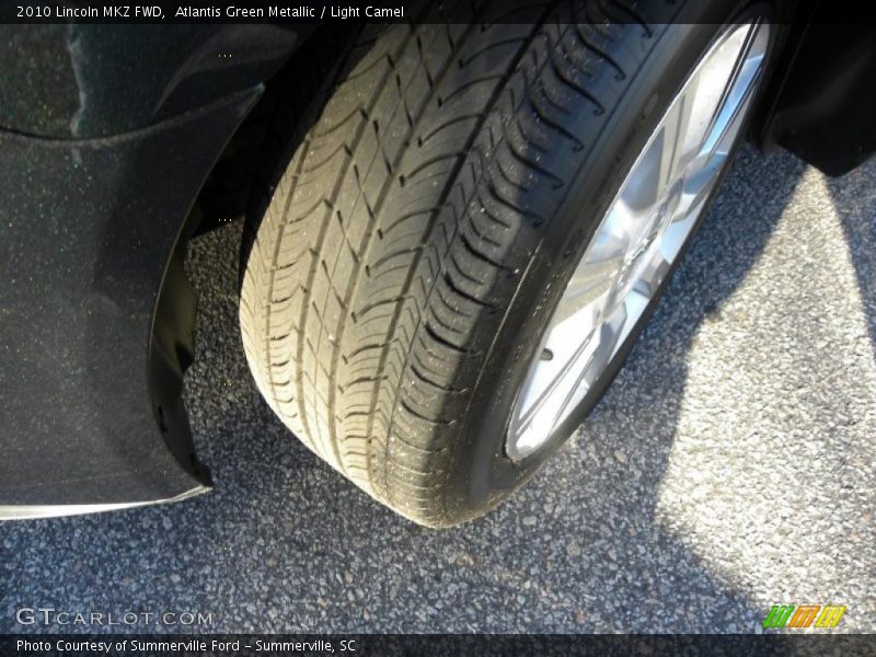 Atlantis Green Metallic / Light Camel 2010 Lincoln MKZ FWD