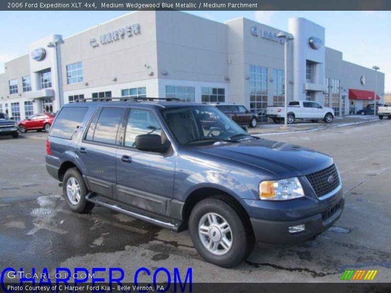 Medium Wedgewood Blue Metallic / Medium Parchment 2006 Ford Expedition XLT 4x4
