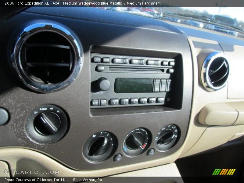 Medium Wedgewood Blue Metallic / Medium Parchment 2006 Ford Expedition XLT 4x4