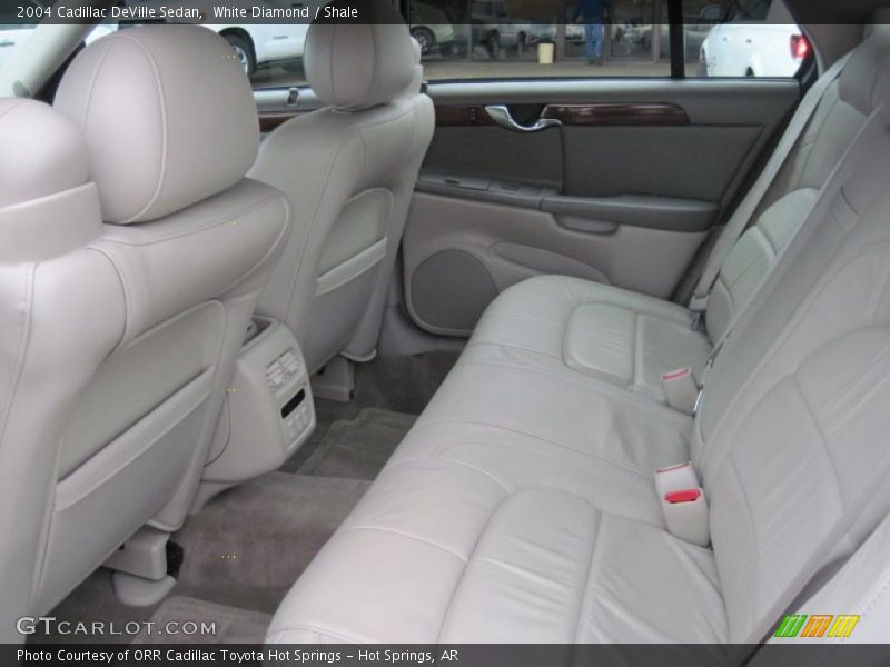 White Diamond / Shale 2004 Cadillac DeVille Sedan