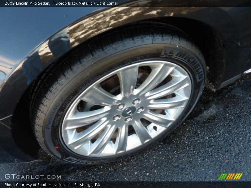 Tuxedo Black Metallic / Light Camel 2009 Lincoln MKS Sedan