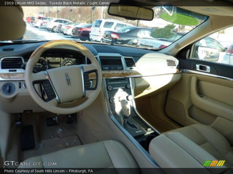 Tuxedo Black Metallic / Light Camel 2009 Lincoln MKS Sedan