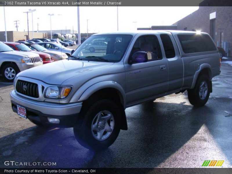Lunar Mist Metallic / Charcoal 2002 Toyota Tacoma V6 Xtracab 4x4