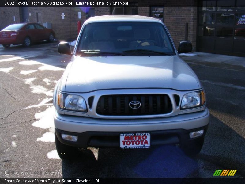 Lunar Mist Metallic / Charcoal 2002 Toyota Tacoma V6 Xtracab 4x4