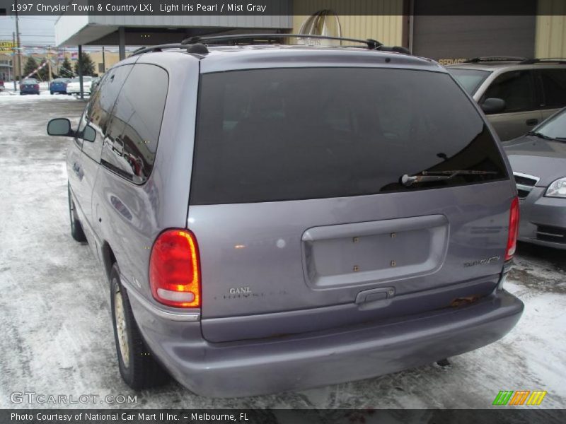  1997 Town & Country LXi Light Iris Pearl
