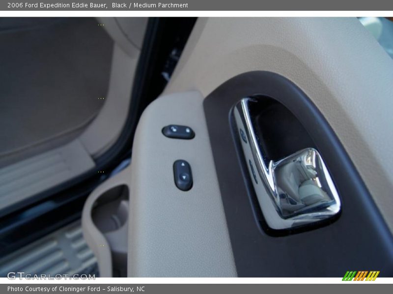 Black / Medium Parchment 2006 Ford Expedition Eddie Bauer