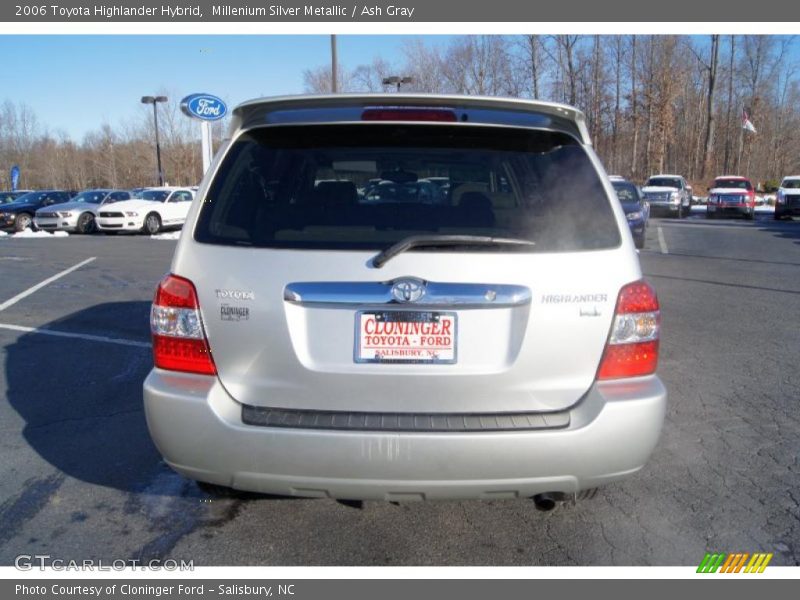 Millenium Silver Metallic / Ash Gray 2006 Toyota Highlander Hybrid