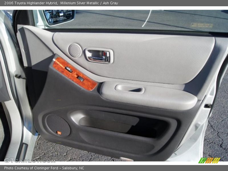 Millenium Silver Metallic / Ash Gray 2006 Toyota Highlander Hybrid