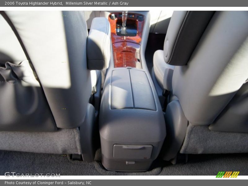 Millenium Silver Metallic / Ash Gray 2006 Toyota Highlander Hybrid