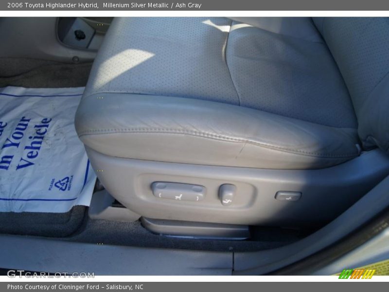 Millenium Silver Metallic / Ash Gray 2006 Toyota Highlander Hybrid