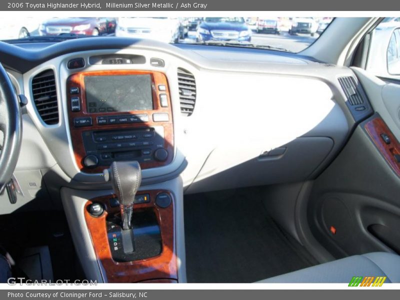 Millenium Silver Metallic / Ash Gray 2006 Toyota Highlander Hybrid