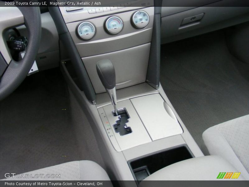Magnetic Gray Metallic / Ash 2009 Toyota Camry LE