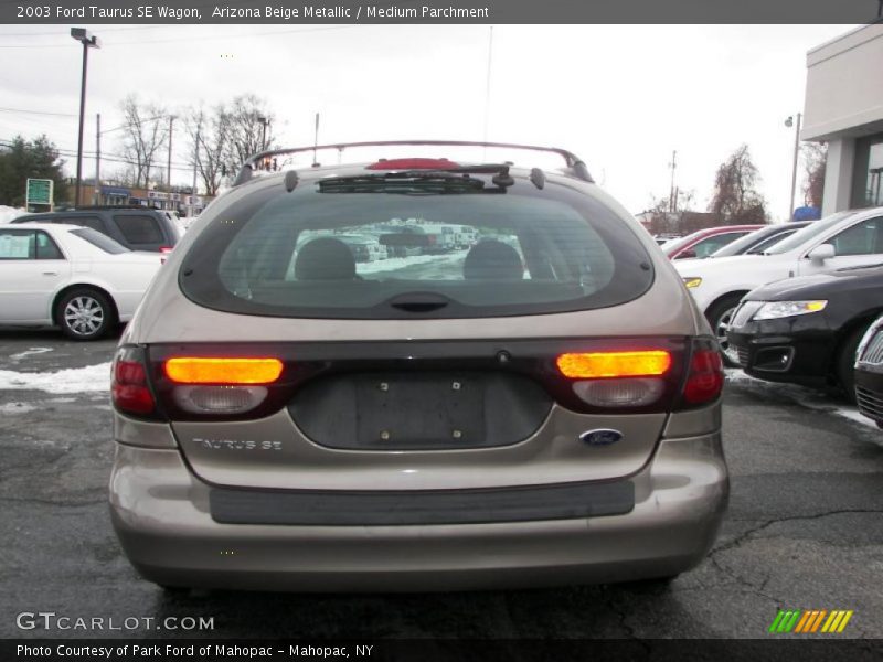 Arizona Beige Metallic / Medium Parchment 2003 Ford Taurus SE Wagon