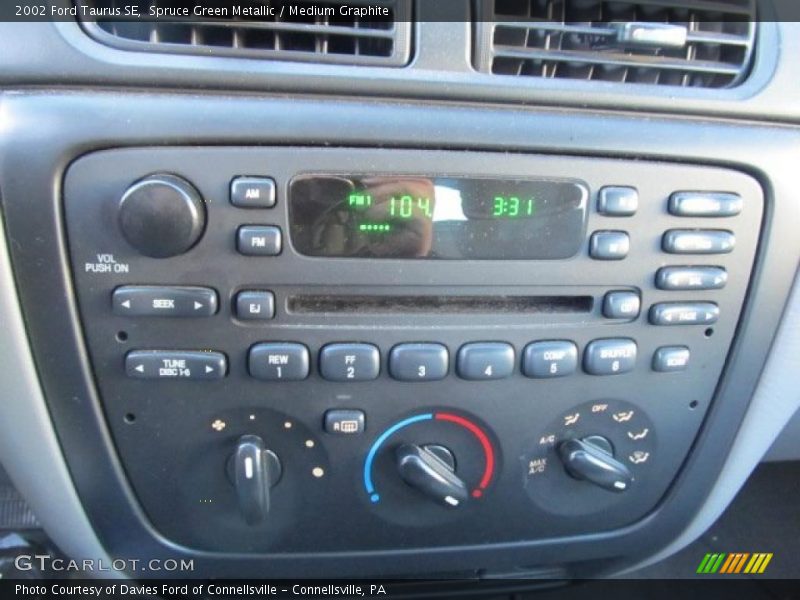 Spruce Green Metallic / Medium Graphite 2002 Ford Taurus SE