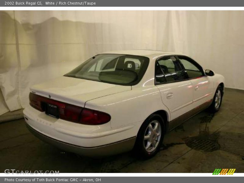White / Rich Chestnut/Taupe 2002 Buick Regal GS