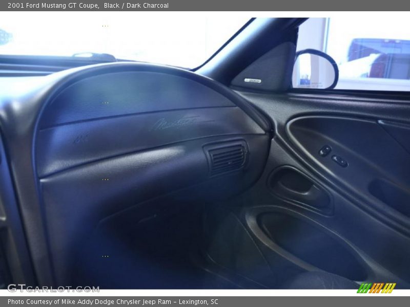 Black / Dark Charcoal 2001 Ford Mustang GT Coupe