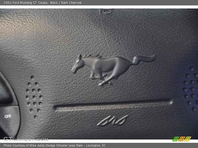 Black / Dark Charcoal 2001 Ford Mustang GT Coupe