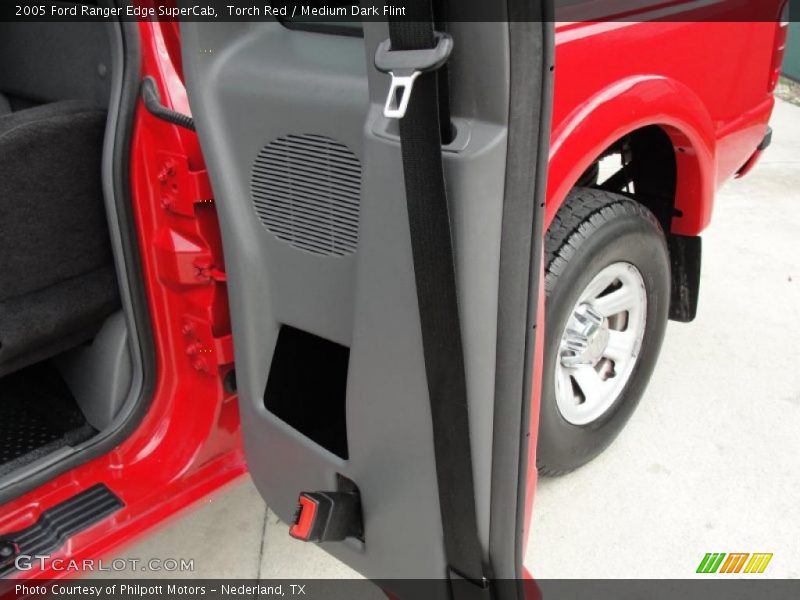 Door Panel of 2005 Ranger Edge SuperCab
