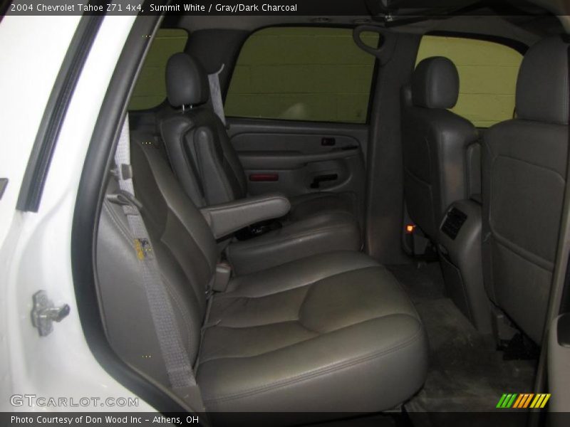Summit White / Gray/Dark Charcoal 2004 Chevrolet Tahoe Z71 4x4