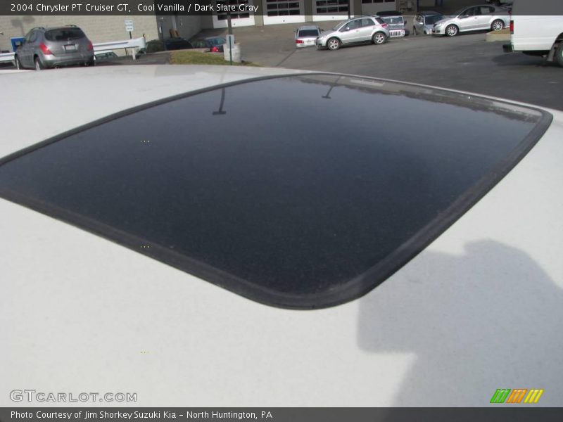 Cool Vanilla / Dark Slate Gray 2004 Chrysler PT Cruiser GT