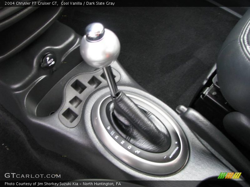 Cool Vanilla / Dark Slate Gray 2004 Chrysler PT Cruiser GT