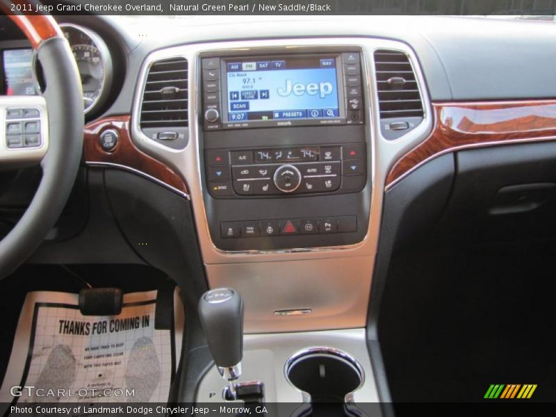 Dashboard of 2011 Grand Cherokee Overland