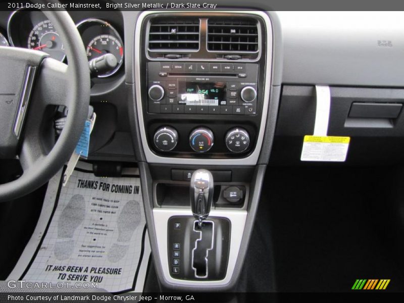 Bright Silver Metallic / Dark Slate Gray 2011 Dodge Caliber Mainstreet