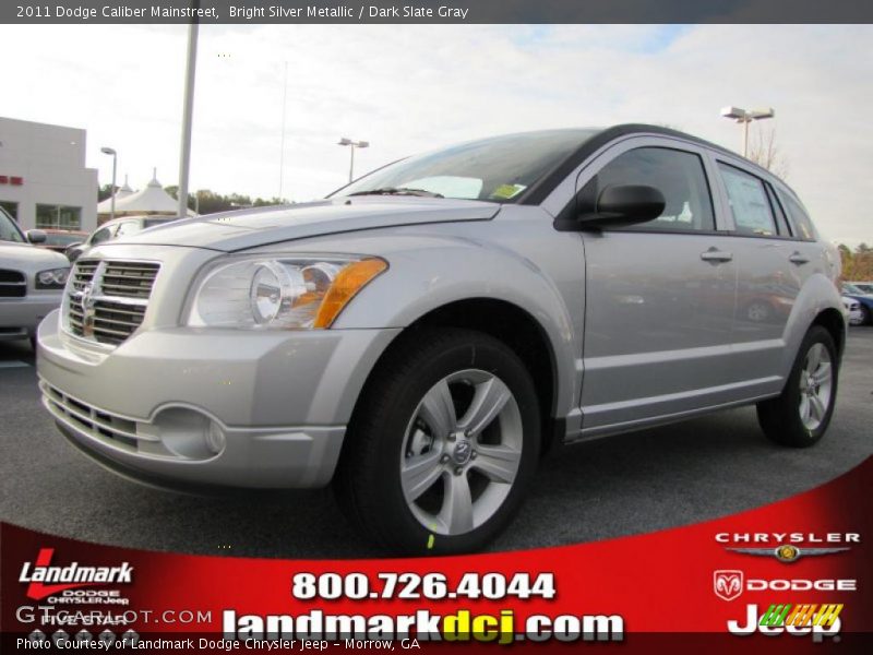 Bright Silver Metallic / Dark Slate Gray 2011 Dodge Caliber Mainstreet