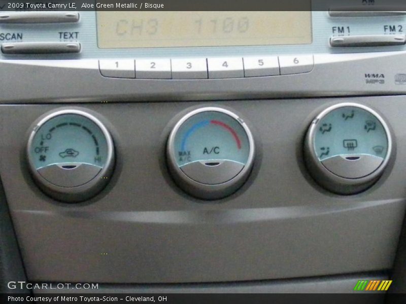 Aloe Green Metallic / Bisque 2009 Toyota Camry LE