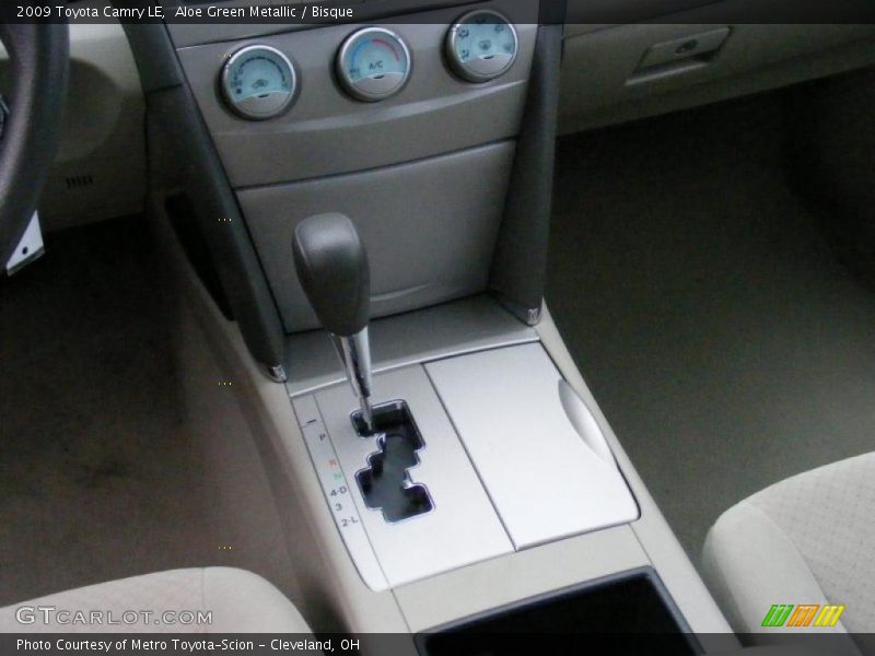Aloe Green Metallic / Bisque 2009 Toyota Camry LE