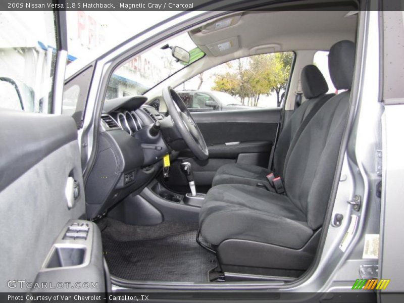 Magnetic Gray / Charcoal 2009 Nissan Versa 1.8 S Hatchback