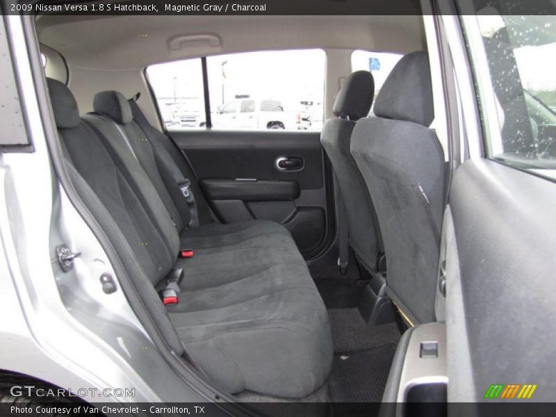 Magnetic Gray / Charcoal 2009 Nissan Versa 1.8 S Hatchback