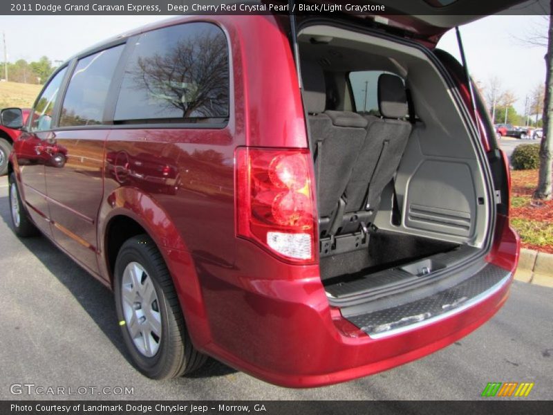  2011 Grand Caravan Express Trunk