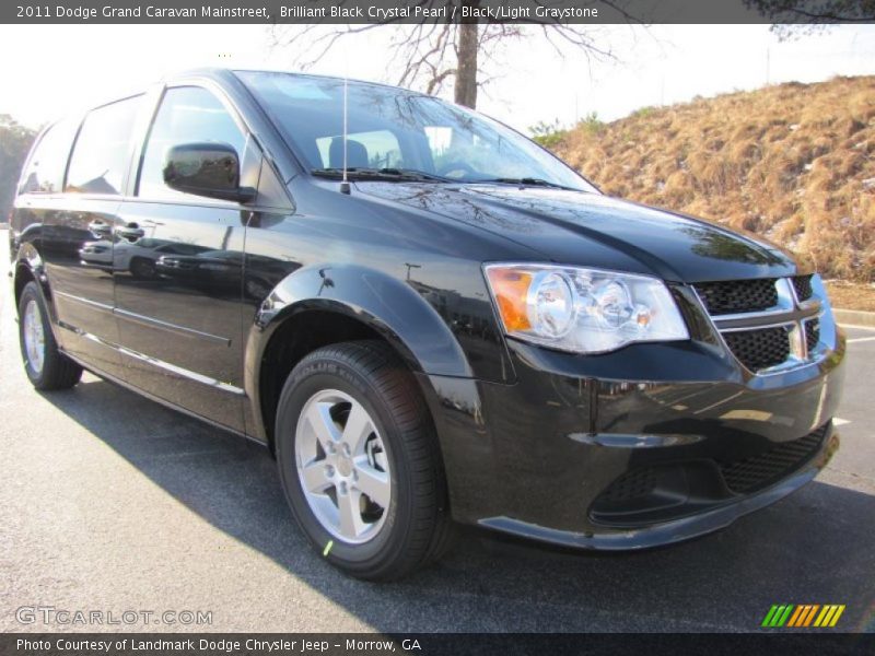 Brilliant Black Crystal Pearl / Black/Light Graystone 2011 Dodge Grand Caravan Mainstreet