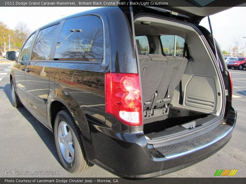 Brilliant Black Crystal Pearl / Black/Light Graystone 2011 Dodge Grand Caravan Mainstreet