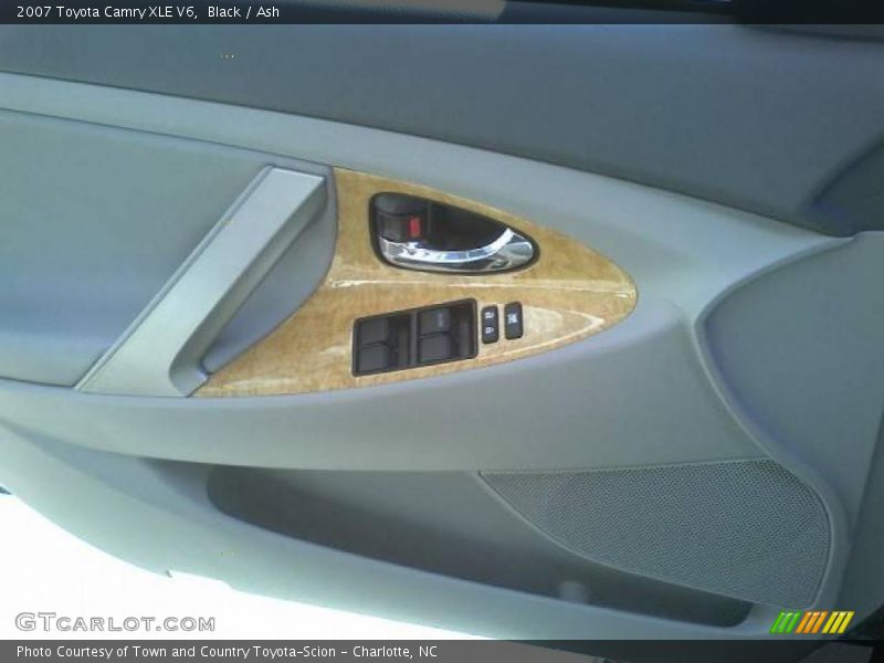 Black / Ash 2007 Toyota Camry XLE V6