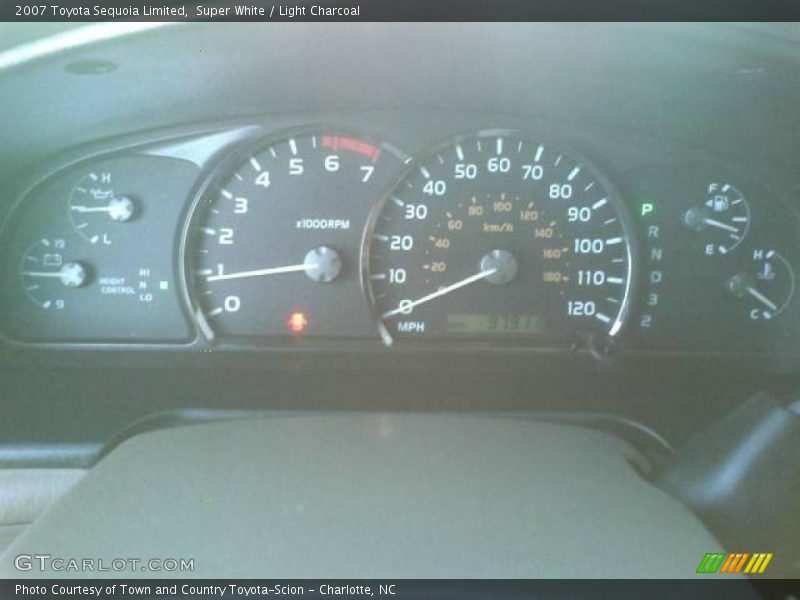 Super White / Light Charcoal 2007 Toyota Sequoia Limited