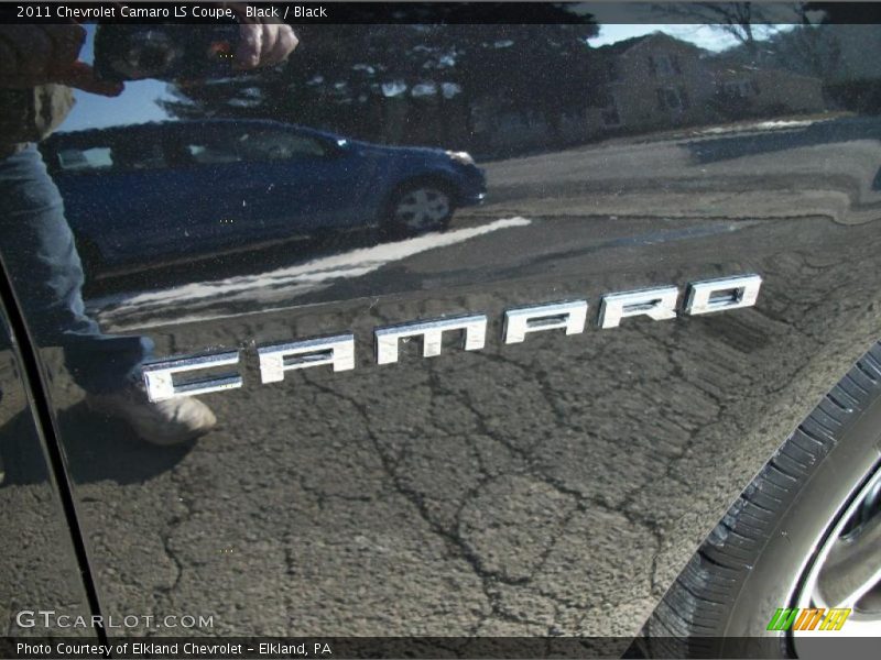  2011 Camaro LS Coupe Logo