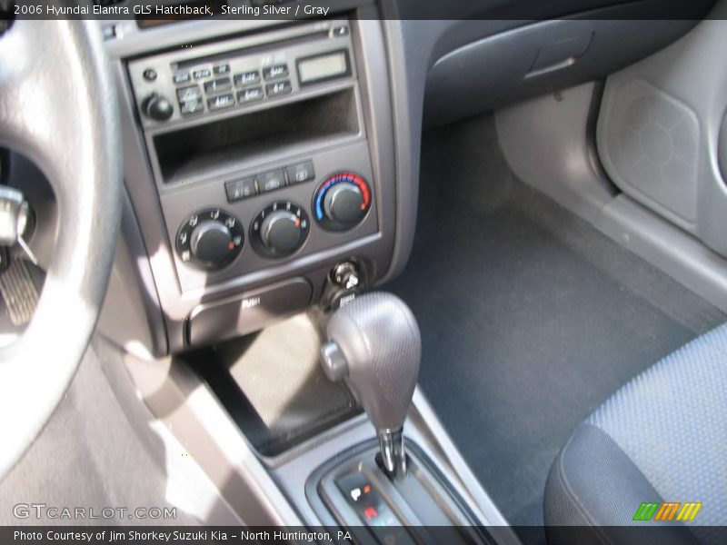 Sterling Silver / Gray 2006 Hyundai Elantra GLS Hatchback